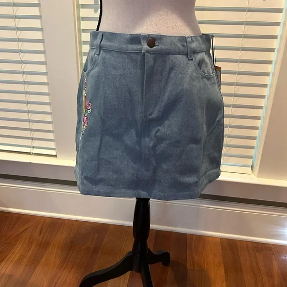 Blue Denim Skirt with Embroidered Design - Picture 2 of 7
